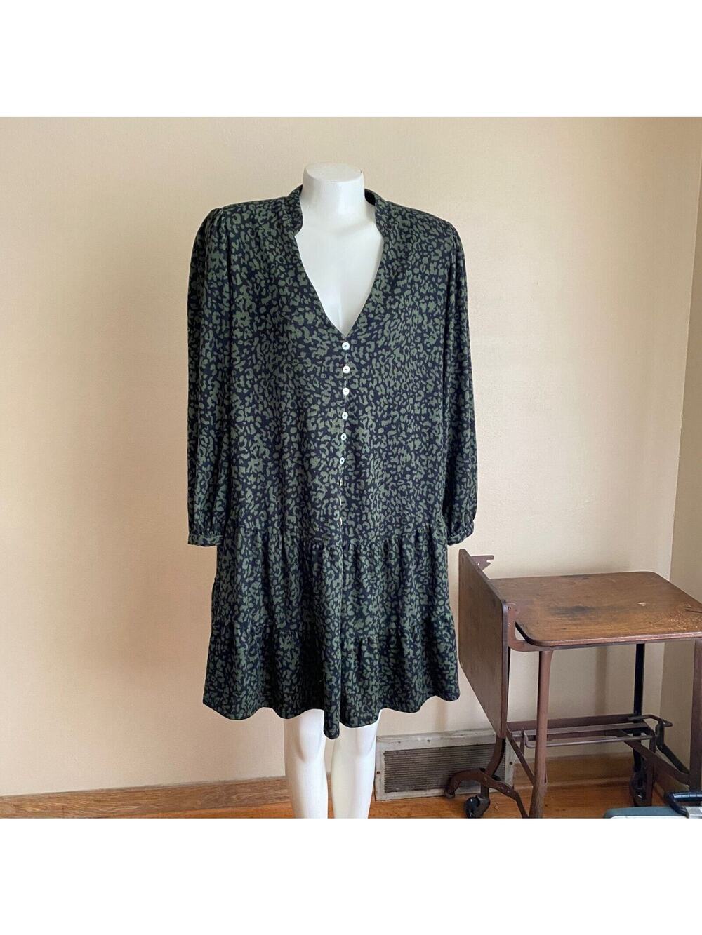 Emma & Michele 1X Plus Size Green Black Leopard Print Thigh Length Dress Tunic